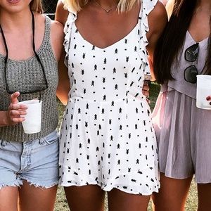 Black & white romper | ruffle detail